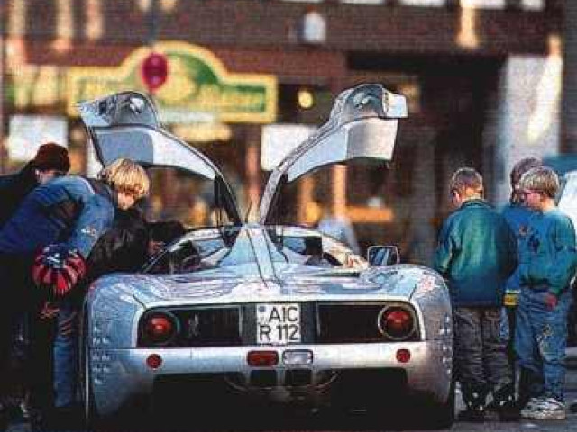 isdera commendatore 112i pic #12351