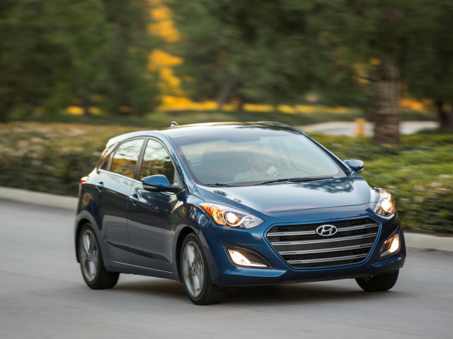 hyundai elantra gt pic #137000