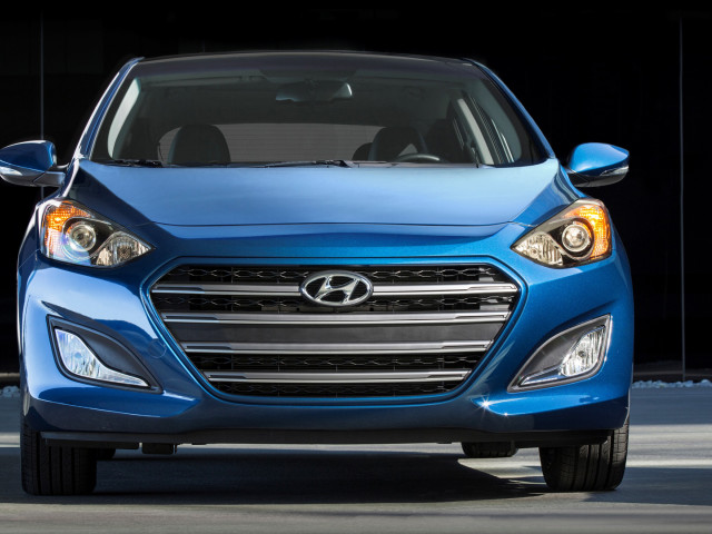 hyundai elantra gt pic #137016