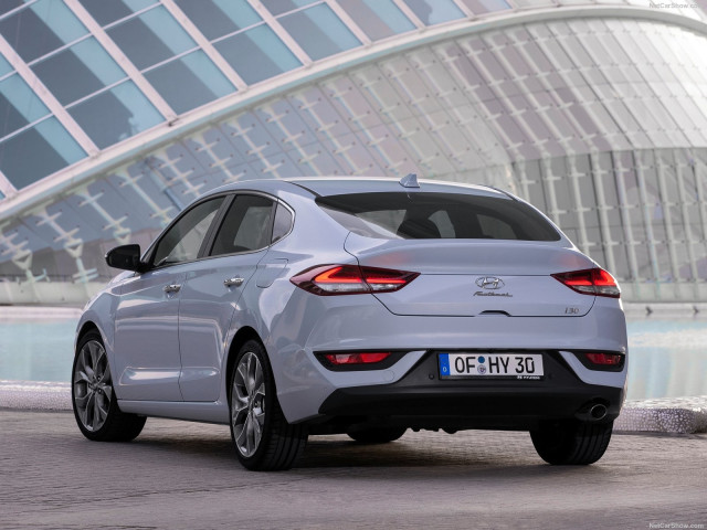 hyundai i30 fastback pic #188861