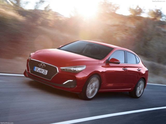 hyundai i30 fastback pic #188882