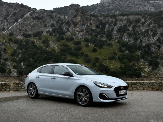 hyundai i30 fastback pic #188884