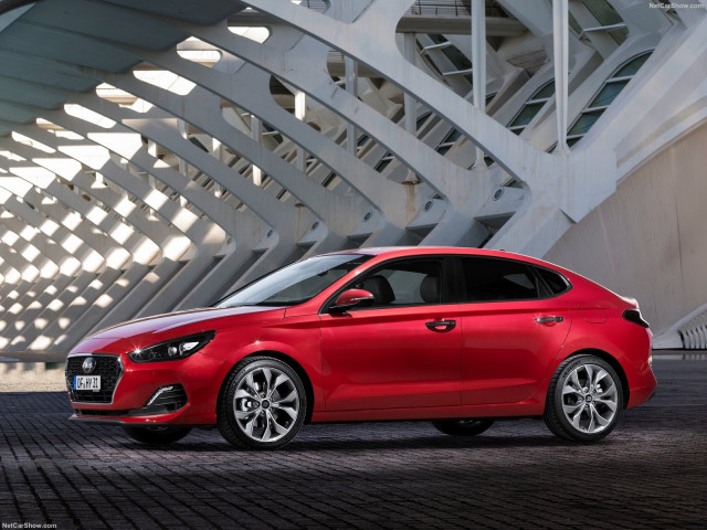 hyundai i30 fastback pic #188889