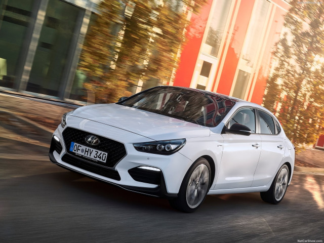 hyundai i30 fastback pic #191642