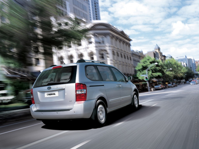 kia carnival pic #107117