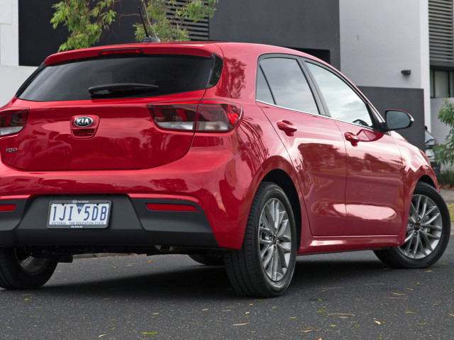 kia rio hatchback pic #173625