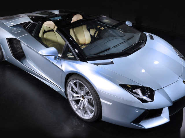 lamborghini aventador lp 700-4 roadster pic #109603