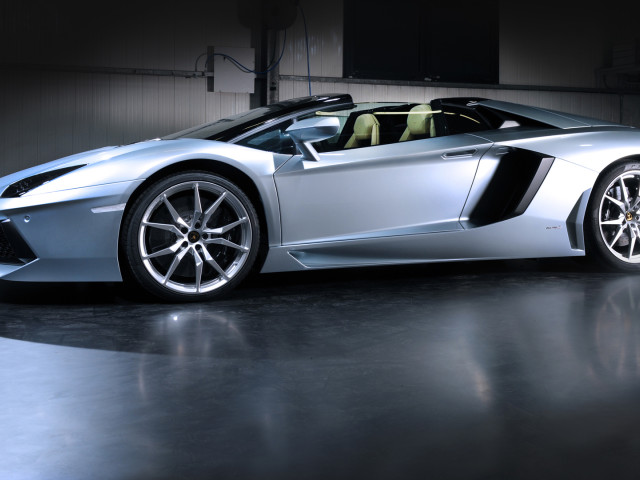 lamborghini aventador lp 700-4 roadster pic #109606