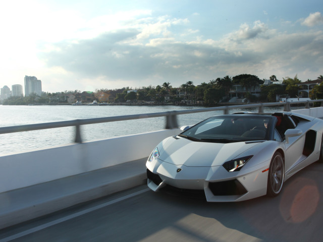 lamborghini aventador lp 700-4 roadster pic #109607