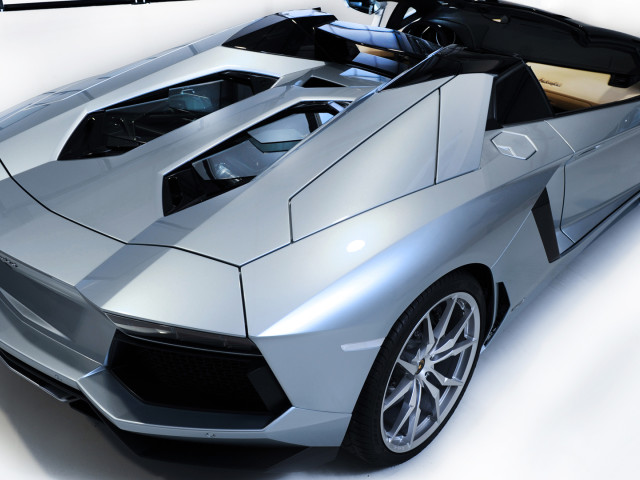 lamborghini aventador lp 700-4 roadster pic #109626