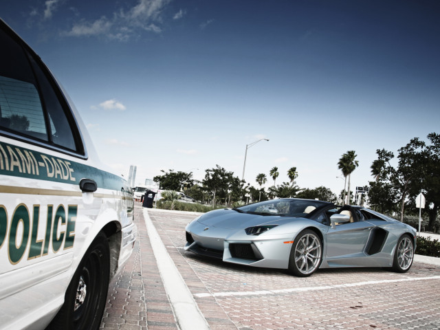 lamborghini aventador lp 700-4 roadster pic #109643