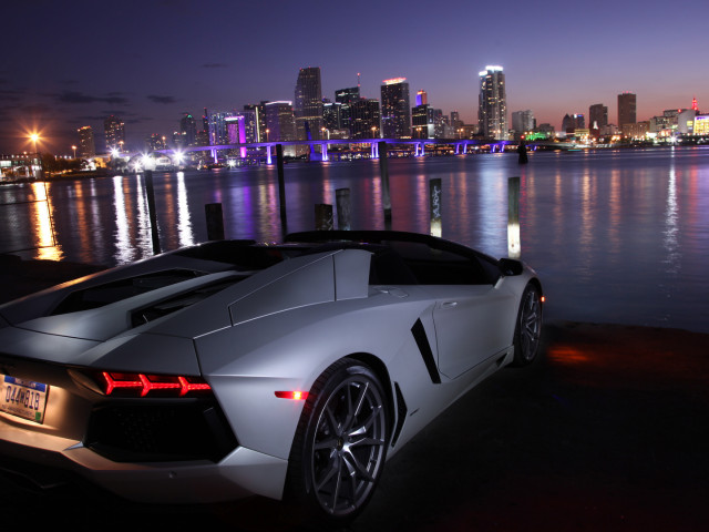 lamborghini aventador lp 700-4 roadster pic #109649