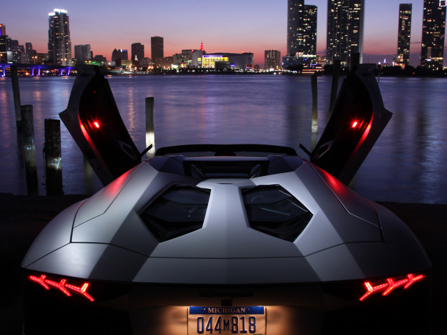 lamborghini aventador lp 700-4 roadster pic #109650