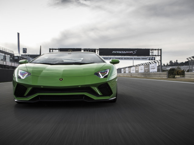 lamborghini aventador s pic #174581