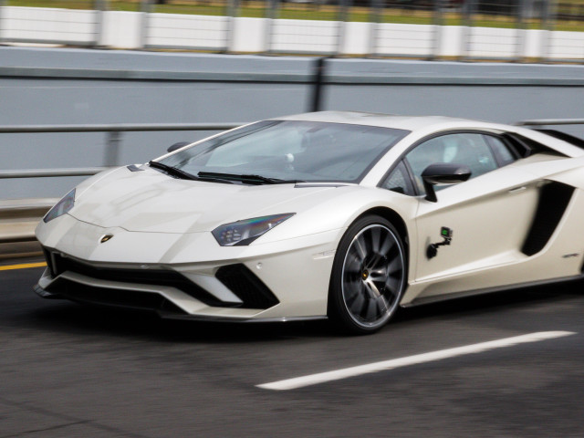 lamborghini aventador s pic #175828