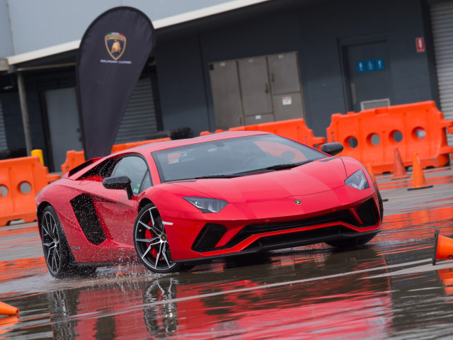 lamborghini aventador s pic #175837