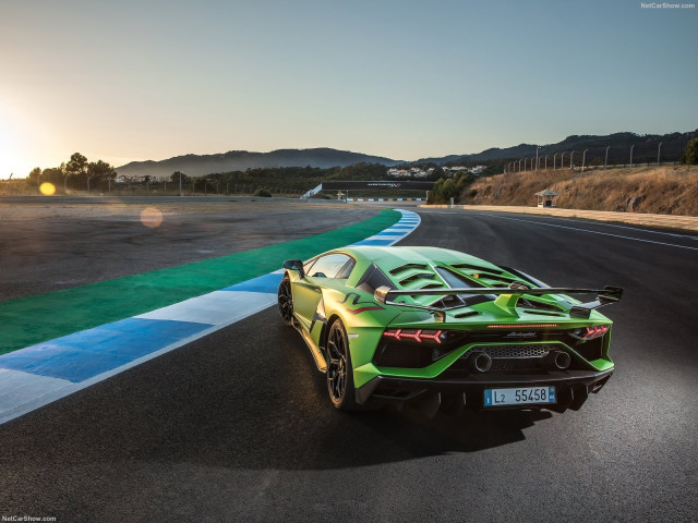 lamborghini aventador pic #191535