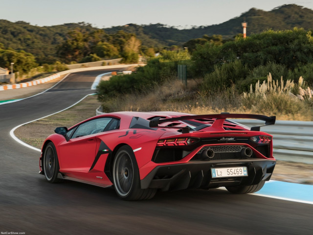 lamborghini aventador pic #191544