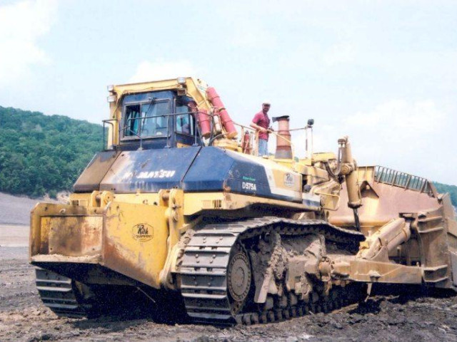 komatsu d575a-3sd pic #19667