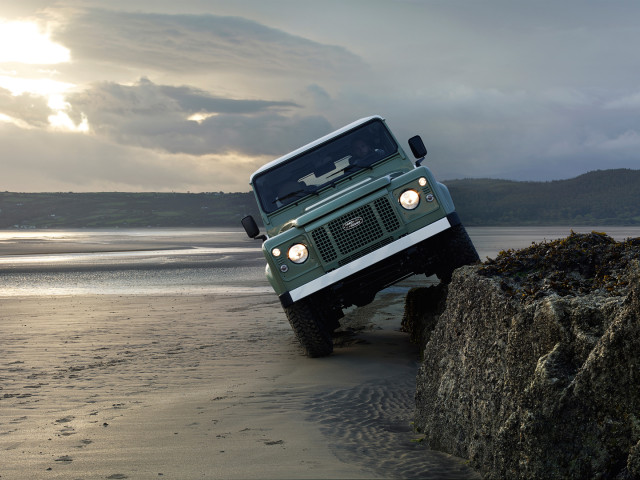 land rover defender pic #136221