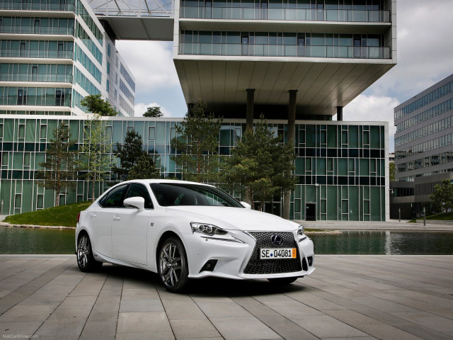 lexus is pic #159206