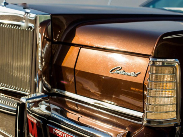 lincoln continental pic #153114