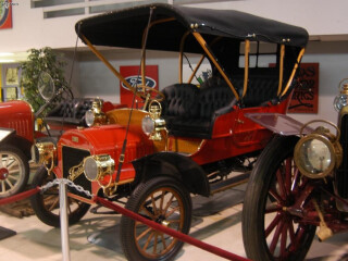 Auto Vehicle Company Tourist