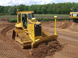 Caterpillar D5