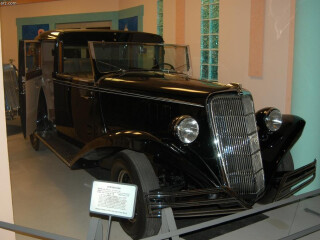 Brewster Sedan