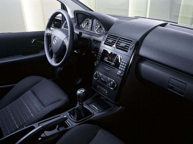 mercedes-benz a-class pic #10724