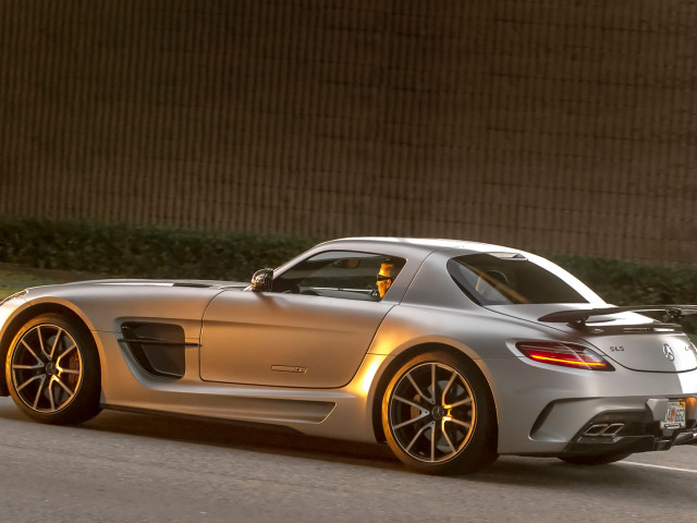 mercedes-benz sls amg coupe black series pic #109240