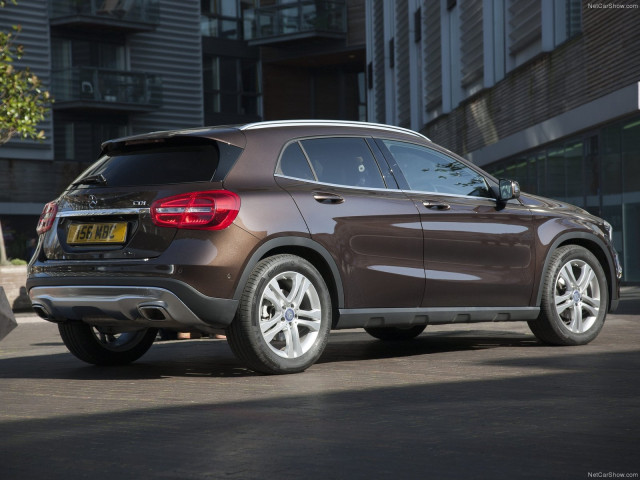 mercedes-benz gla uk-version pic #114905