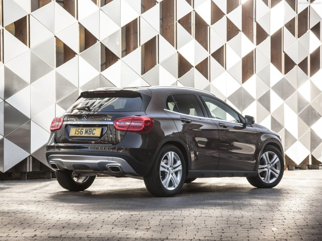 mercedes-benz gla uk-version pic #114911