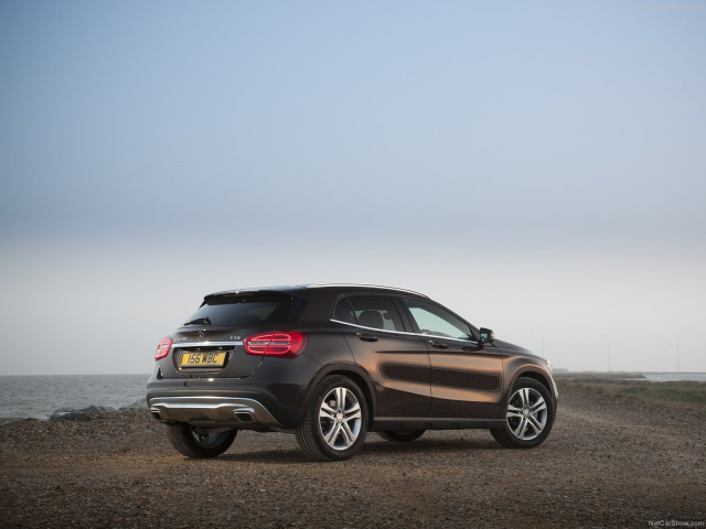 mercedes-benz gla uk-version pic #114914