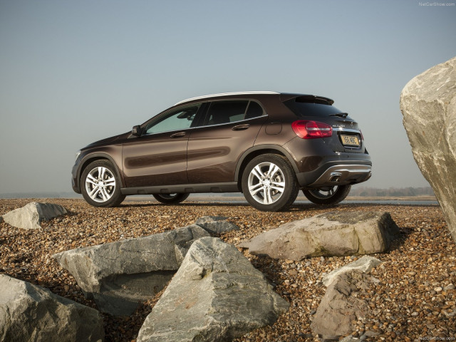 mercedes-benz gla uk-version pic #114915