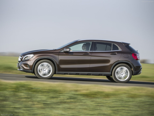 mercedes-benz gla uk-version pic #114918