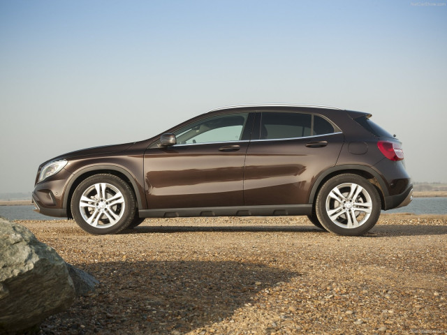 mercedes-benz gla uk-version pic #114930