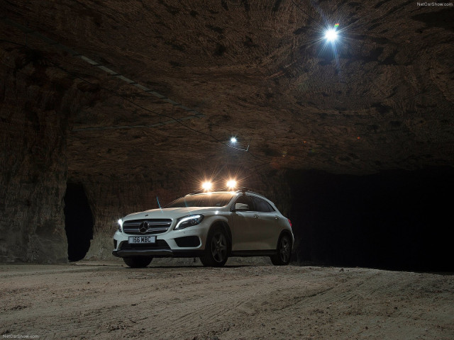 mercedes-benz gla uk-version pic #114933