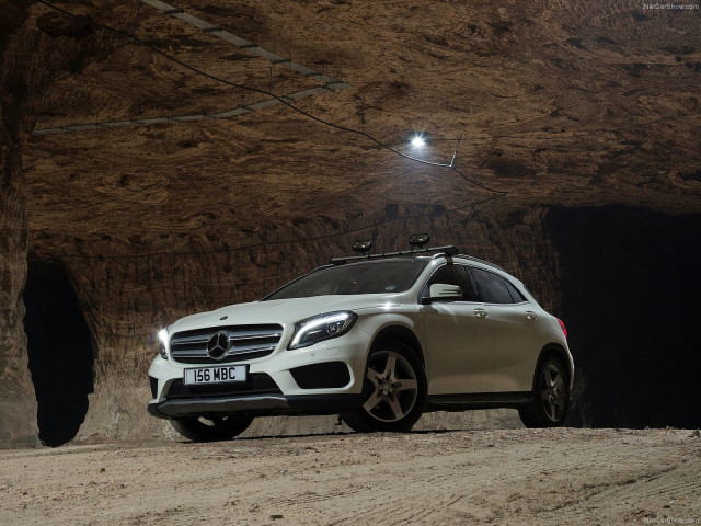 mercedes-benz gla uk-version pic #114944