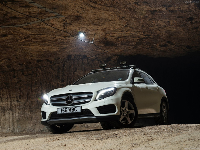 mercedes-benz gla uk-version pic #114946