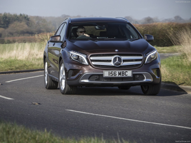 mercedes-benz gla uk-version pic #114956