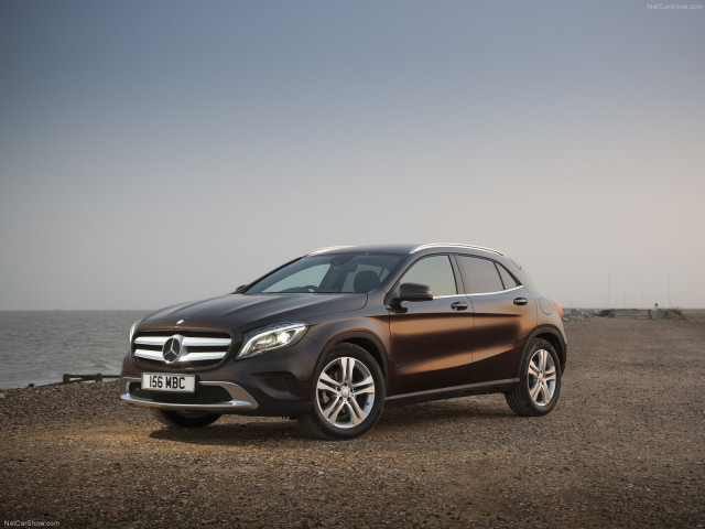 mercedes-benz gla uk-version pic #114965