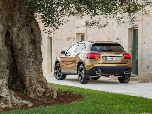 mercedes-benz gla-class pic #186022