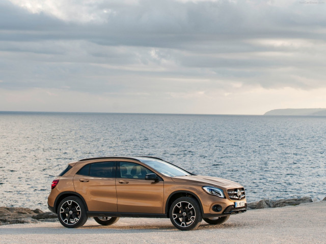 mercedes-benz gla-class pic #186029