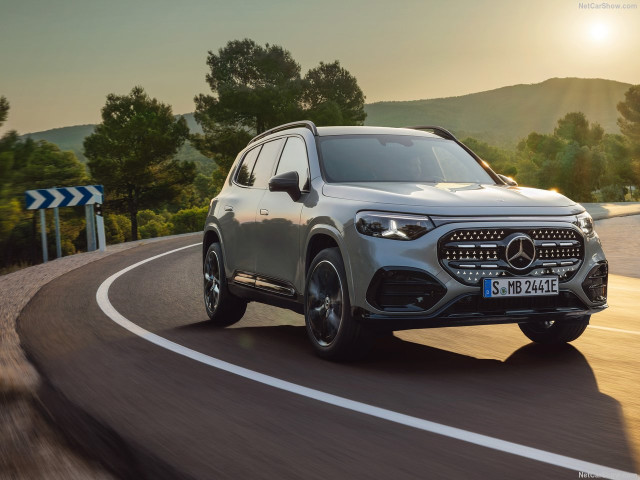 mercedes-benz glb pic #207551