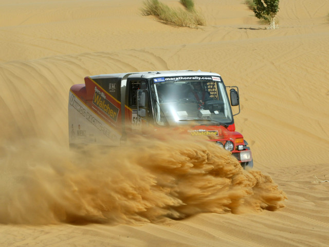 mercedes-benz unimog dakar pic #60662