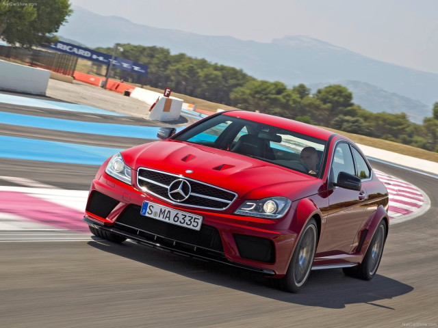 mercedes-benz c63 amg coupe pic #82710