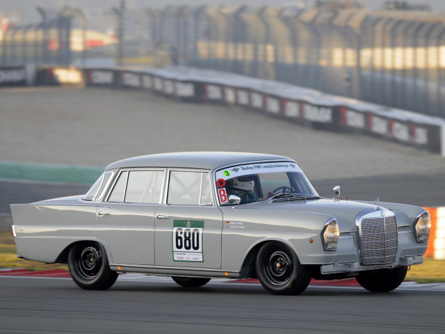 mercedes-benz 220 se racer car pic #91812