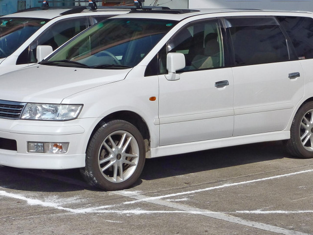 mitsubishi chariot pic #105742