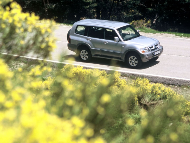 mitsubishi montero gls 5-door pic #15882